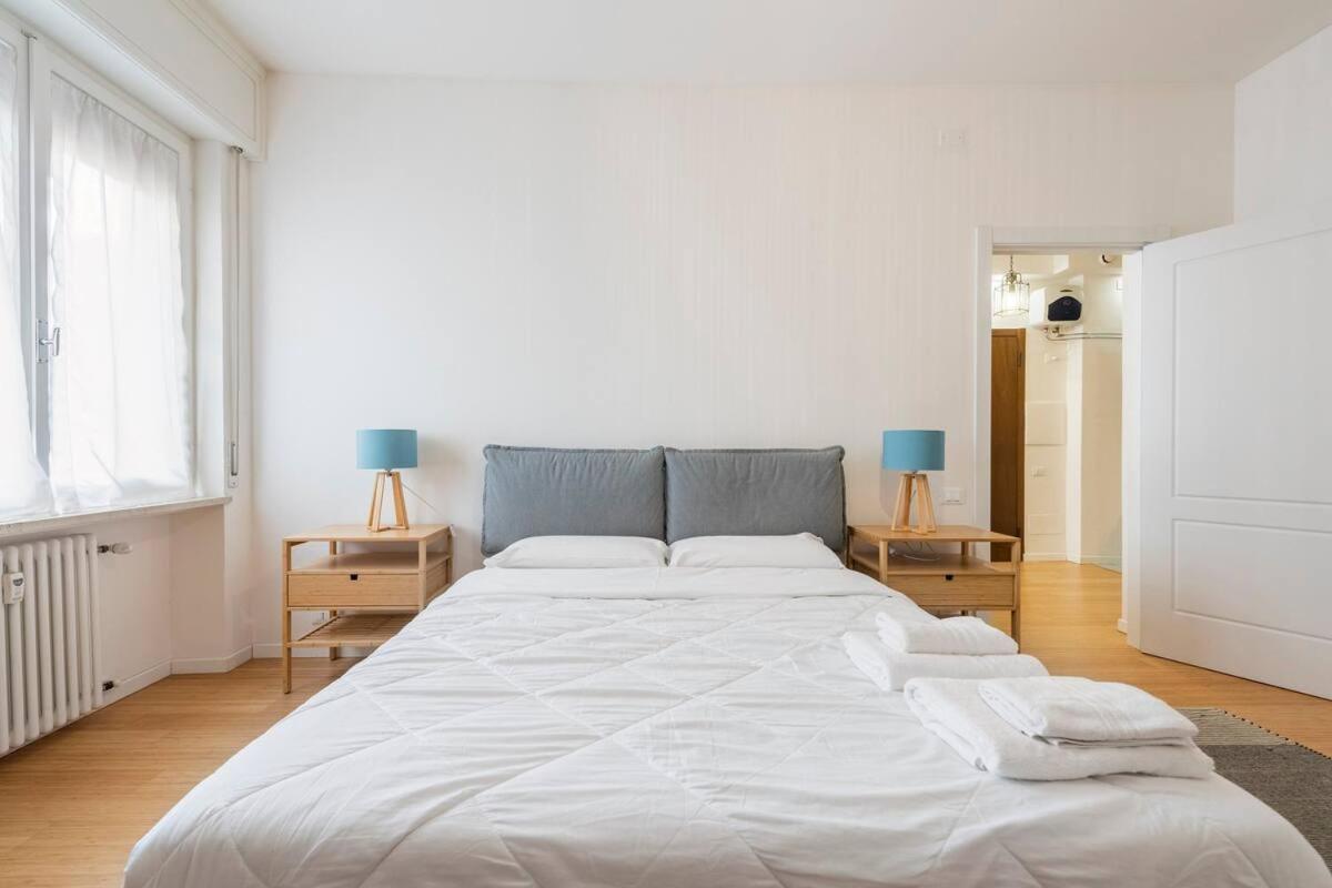 Vicolo Leoni 2BRD apartment Verona Esterno foto